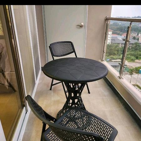Condo In Clark Pampanga Beside Hilton Hotel And Casino Fort Stotsenburg エクステリア 写真